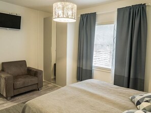 6 camere
