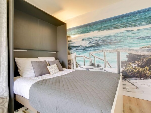 1 habitación, tabla de planchar con plancha y wifi