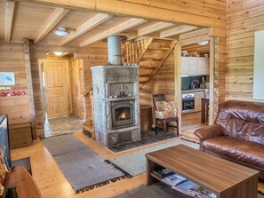 TV, DVD player - Värikatti by Interhome (Sotkamo)