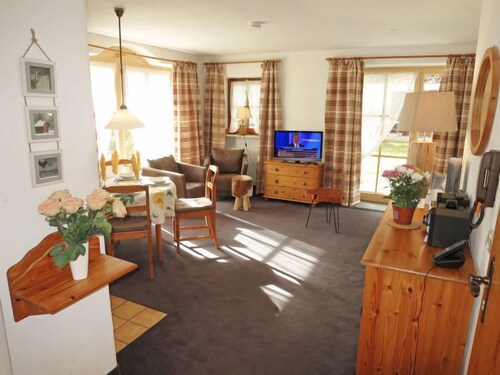 Wohnung 4 (Am Sonneneck) by Interhome