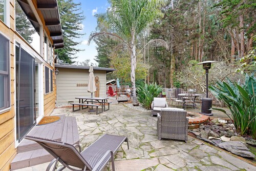 Pot Belly Beach House