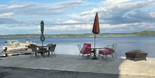 Saratoga Lake 4 season  2Bd Track,Casino,SPAC,Golf, Ballet