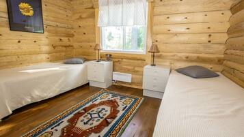 2 bedrooms, iron/ironing board