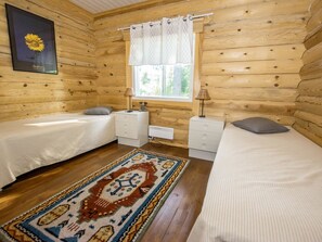 2 bedrooms, iron/ironing board