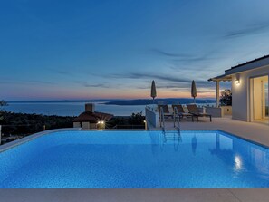 Beheizter Pool