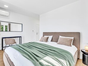 5 bedrooms, internet
