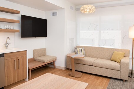 Element Scottsdale at SkySong - Image 22