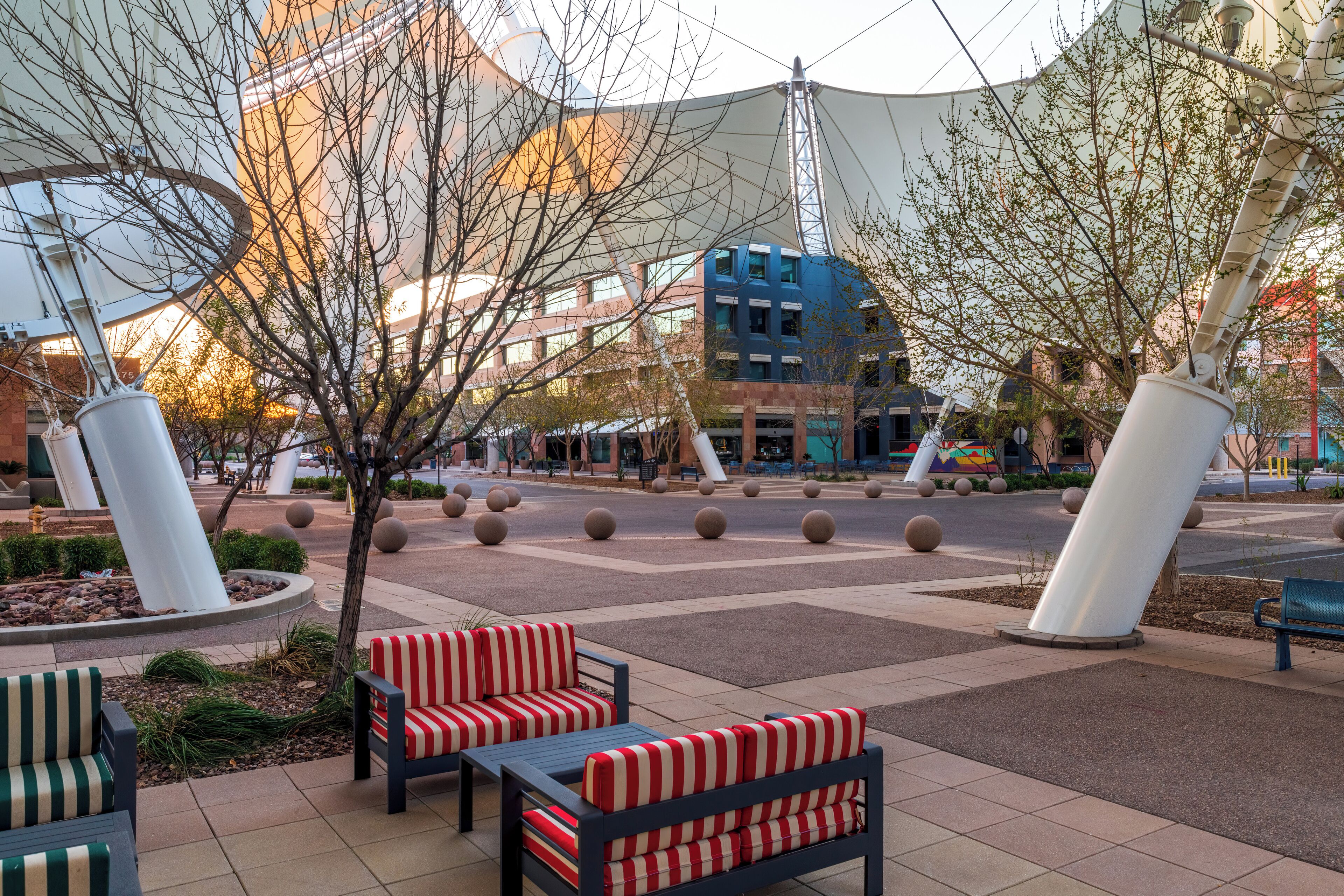 บริเวณภายนอก