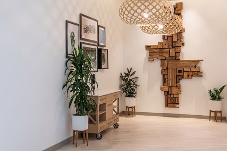 Element Scottsdale at SkySong - Image 33