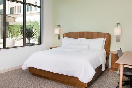 Element Scottsdale at SkySong - Image 48