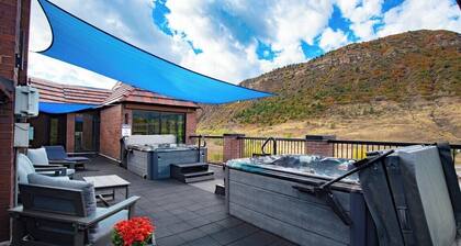 MountainSide Resort near Zip Lining and Museums
