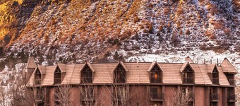 MountainSide Resort near Zip Lining and Museums