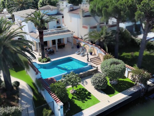 Llobregat 41b by Interhome