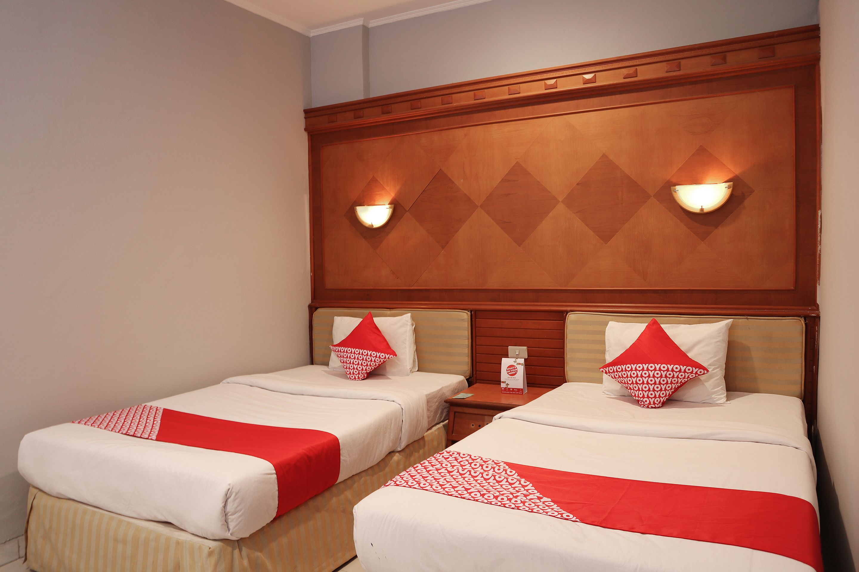 Photo - OYO 742 Mona Plaza Hotel