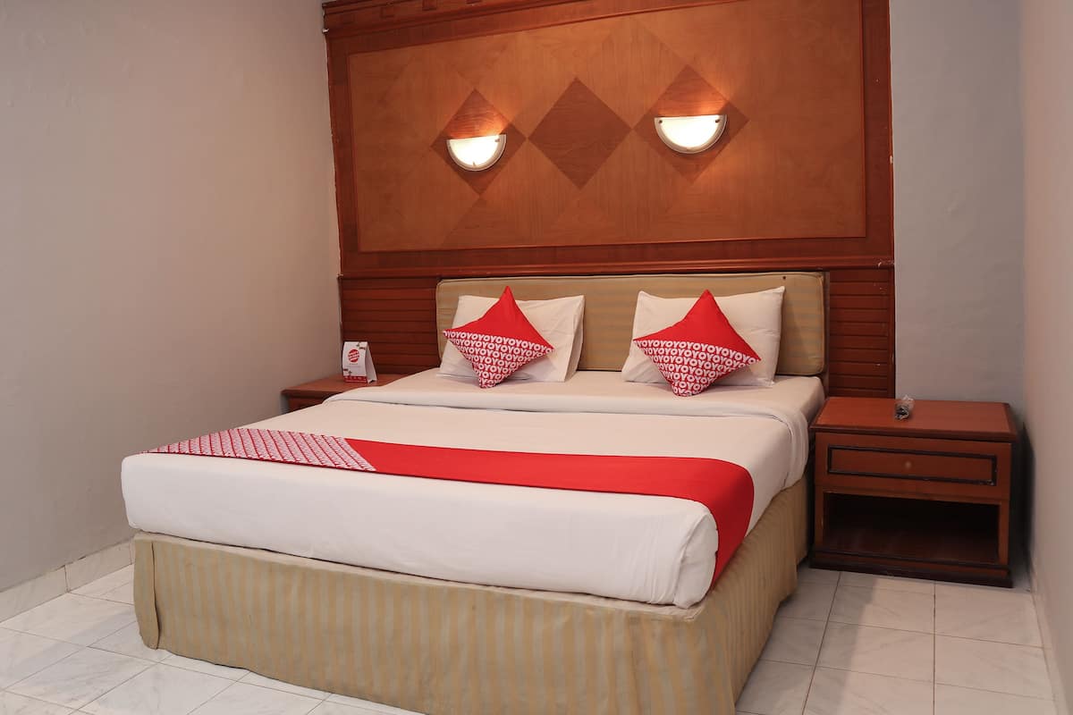 Standard Double Room | Desk, free WiFi, bed sheets