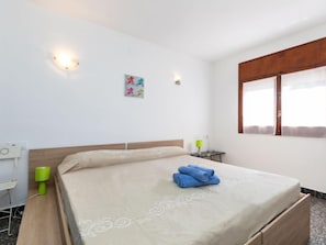 2 bedrooms