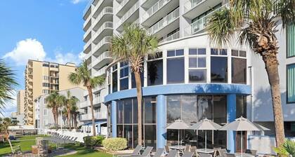 Beach Side Resort perfect location with indoor/outdoor Pools