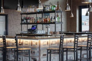 Bar (en la propiedad)