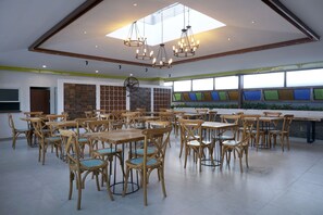Restaurant - Grand Omah Sastro (Depok)