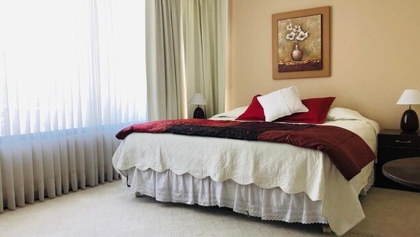 3 Schlafzimmer, Verdunkelungsvorhänge, WLAN, Bettwäsche