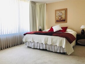 3 Schlafzimmer, Verdunkelungsvorhänge, WLAN, Bettwäsche