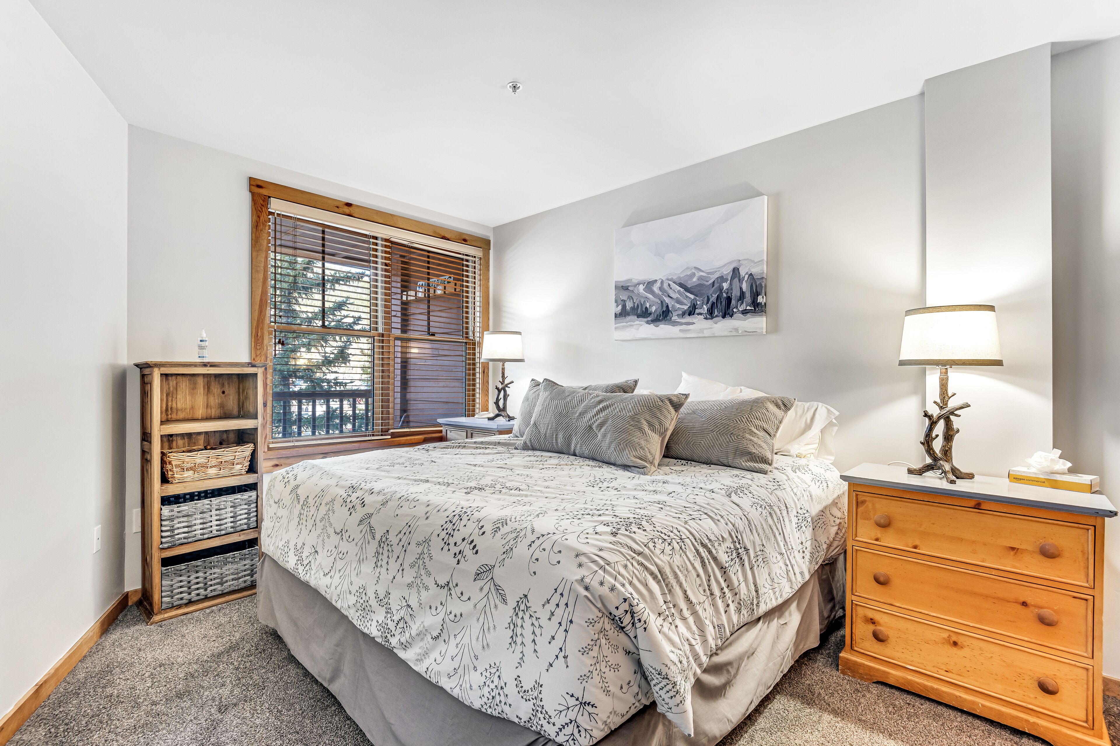 1 soverom, strykejern/-brett, internett (inkludert) og sengetøy