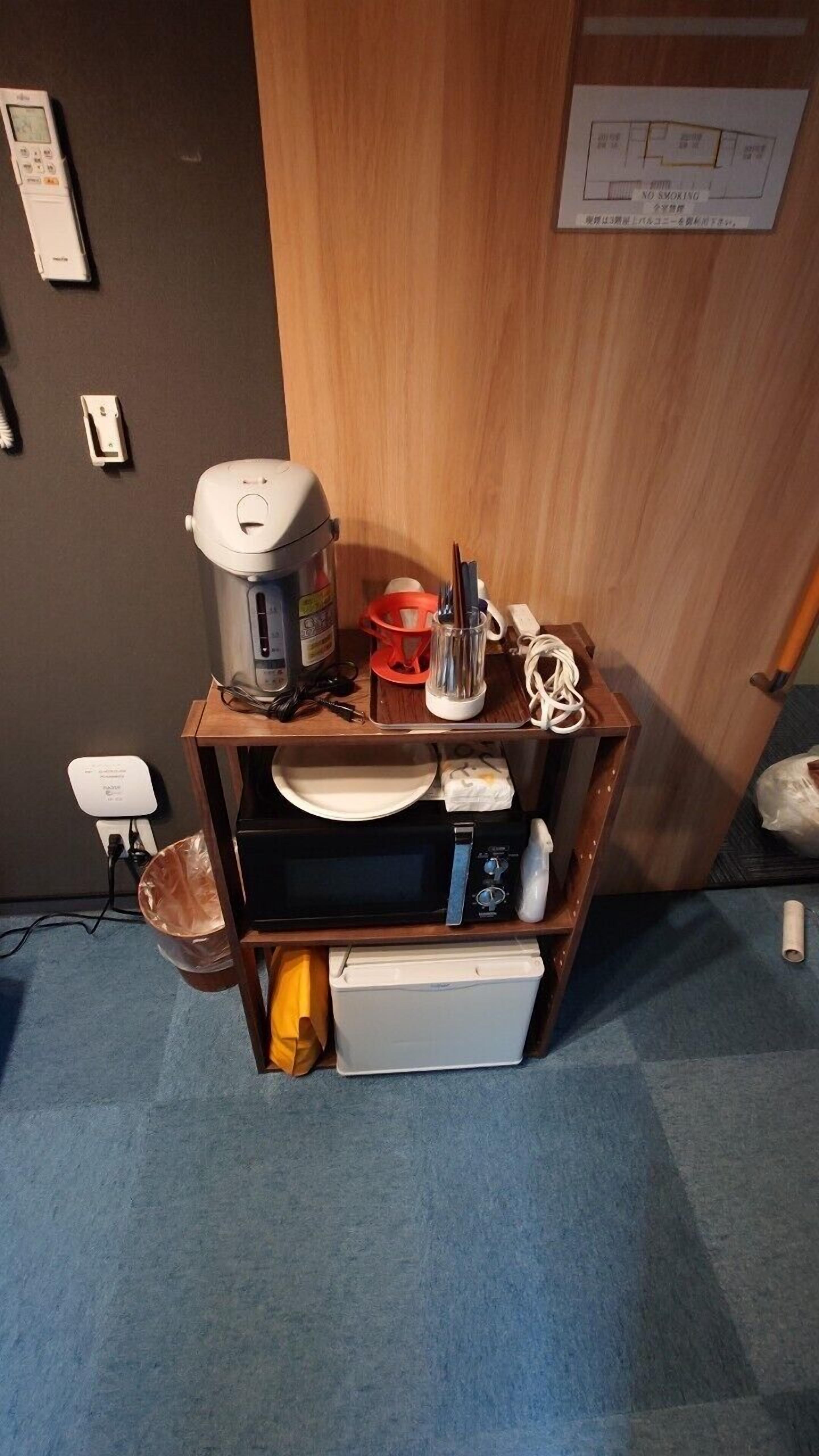 hotel el shinjuku6/202 max2pax non-smoking | free wifi, bed sheets