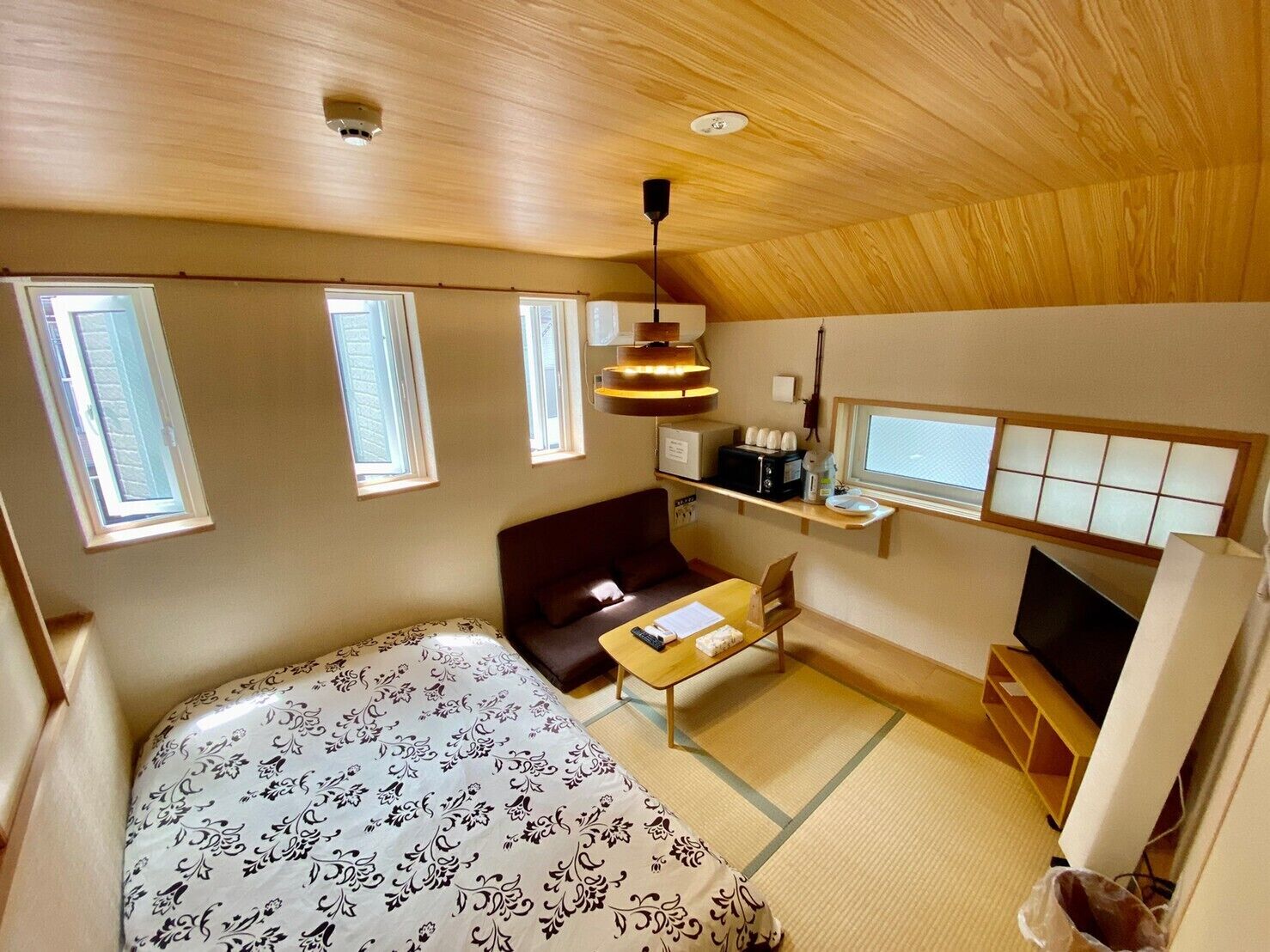 hotel el shinjuku6/201 max4pax non-smoking | free wifi, bed sheets