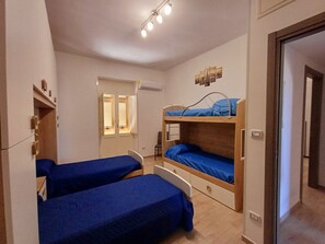2 Schlafzimmer, Reisekinderbett, WLAN
