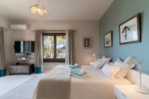 4 habitaciones, tabla de planchar con plancha y wifi gratis 