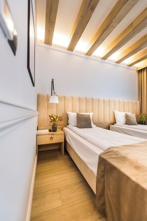 Caja de seguridad en la habitación y sistema de insonorización 