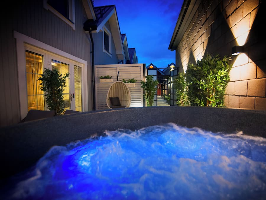 In-room safe, soundproofing, iron/ironing board, free WiFi