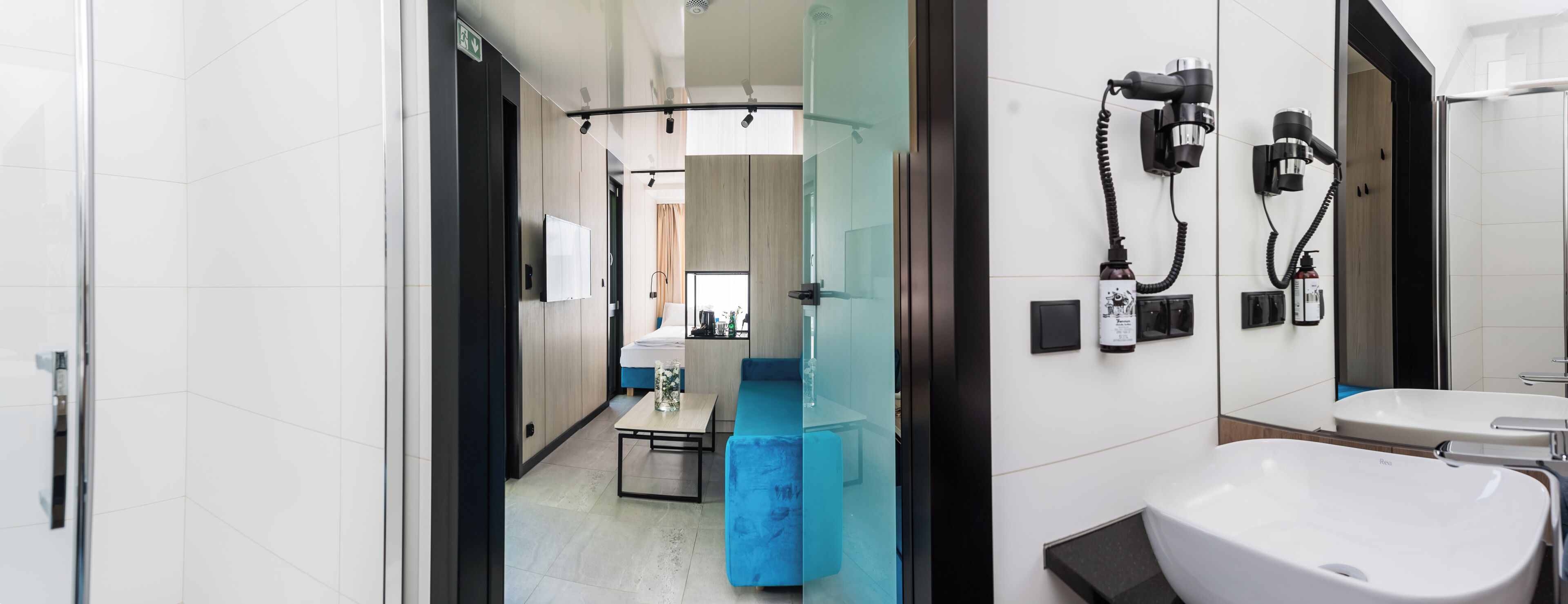 Suite, flere senger, ikke-røyk | Safe på rommet, lydisolert, strykejern/-brett og wi-fi (inkludert)