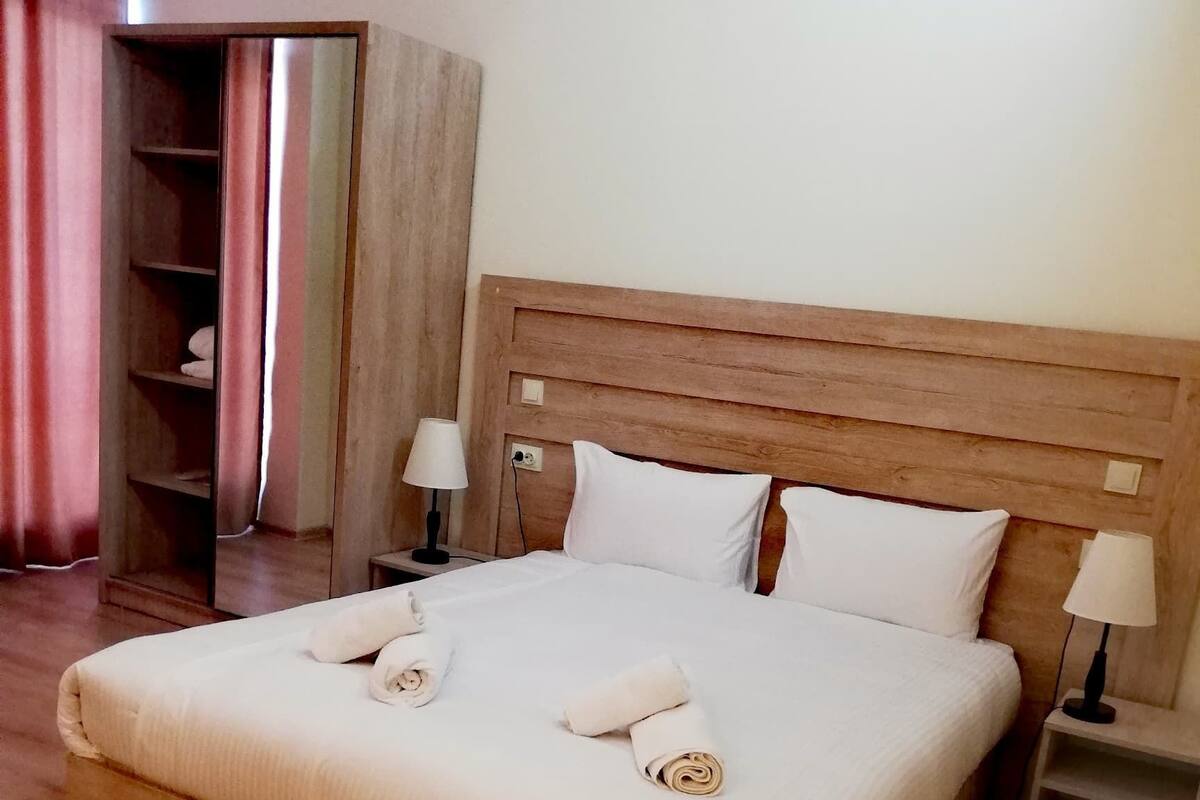 Habitación doble superior | Escritorio, espacio para trabajar con laptop y cortinas blackout