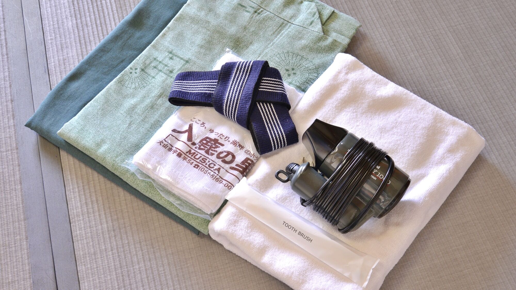 Bathroom amenities