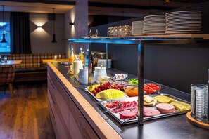 Desayuno buffet incluido todos los días