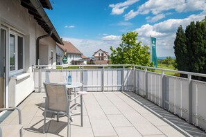 Literie hypoallergénique, décoration personnalisée, bureau