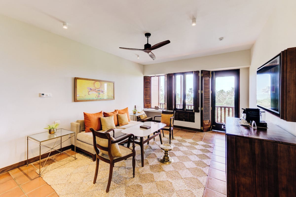 24-inch LED TV with satellite channels, TV