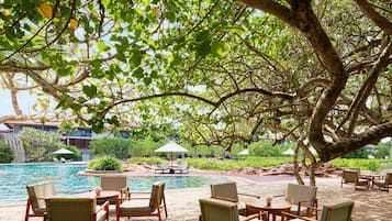 Poolside bar