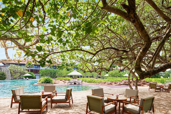 Bar al costat de la piscina