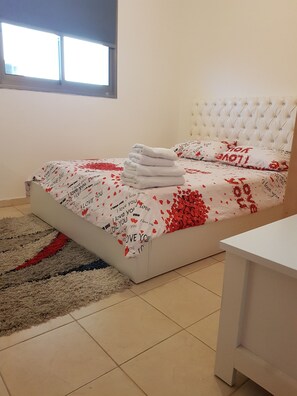 Blackout drapes, iron/ironing board, free WiFi, bed sheets - Delux apartment 50 meters from the beach (Ashkelon)
