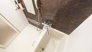 Standard Double Room | Bathroom