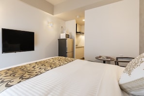 Standard Double Room | Free WiFi - Mr.KINJO in NAHA (Naha)