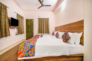 Phòng Deluxe | Bàn, giường gấp/giường phụ (phụ phí) 