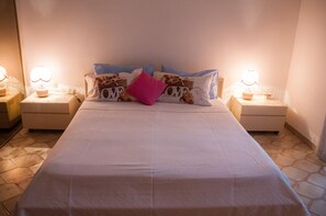 3 soverom, strykejern/-brett og sengetøy