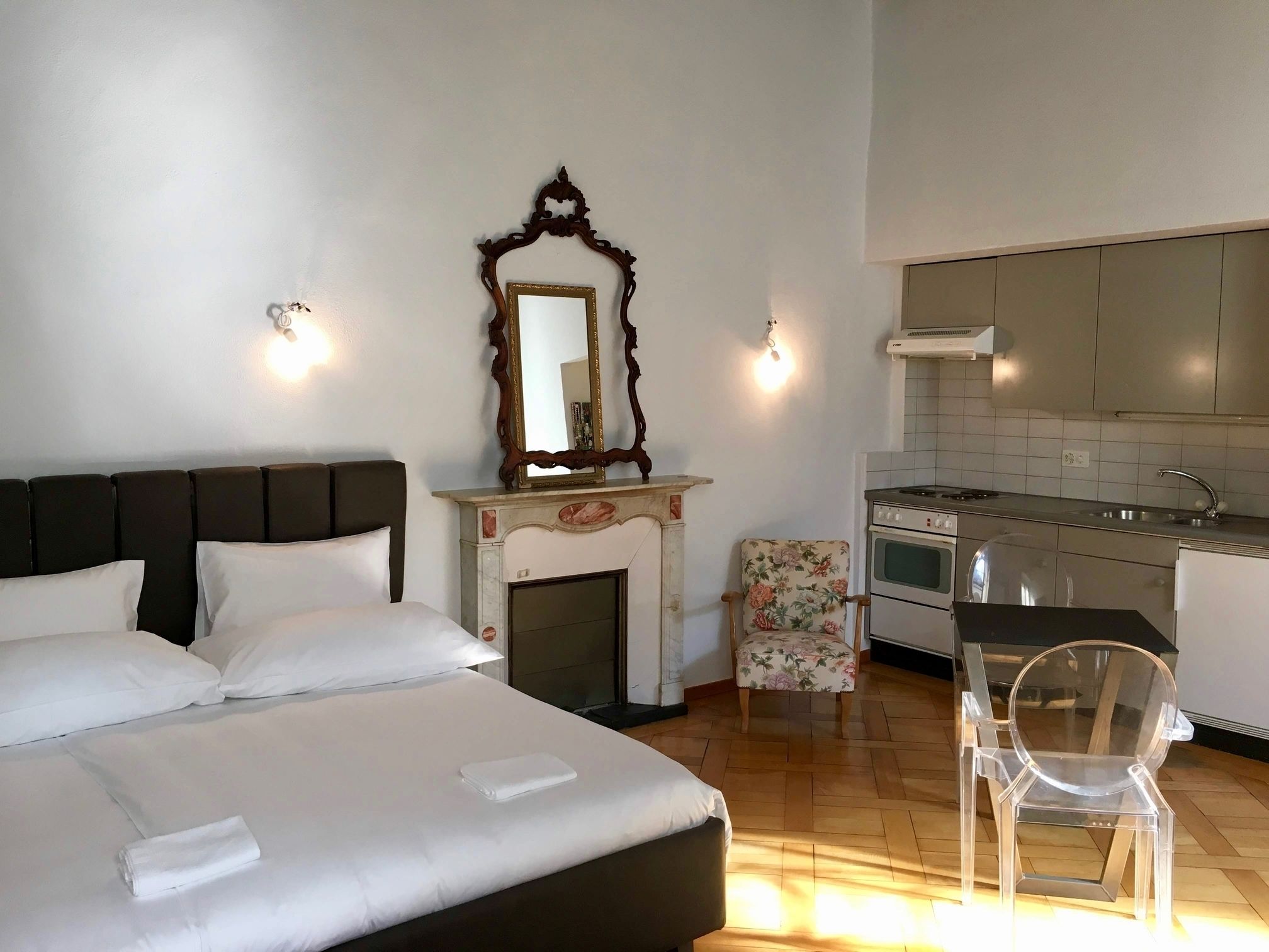 City Apartment, 1 Queen Bed | Premium bedding, individually decorated, individually furnished