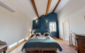 2 bedrooms