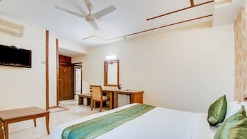 华丽客房 | 办公桌、折叠床/加床(额外收费)、免费 WiFi、床单