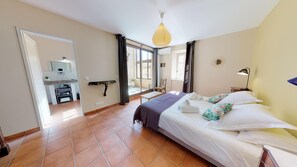 2 chambres, fer et planche Ă repasser, lit parapluie, Wi-Fi gratuit