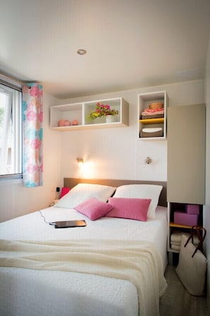 Casa móvil, 4 habitaciones | Cunas (de pago)